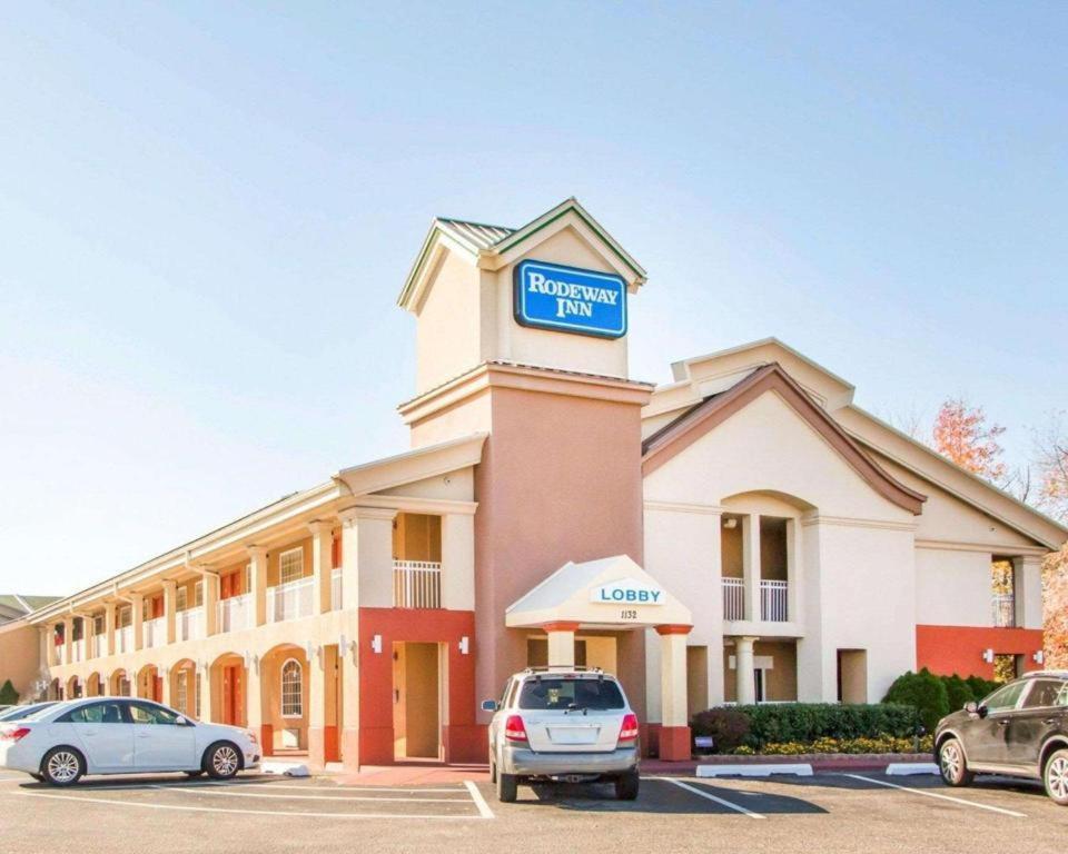 Rodeway Inn Mount Laurel Hwy 73 Exterior photo