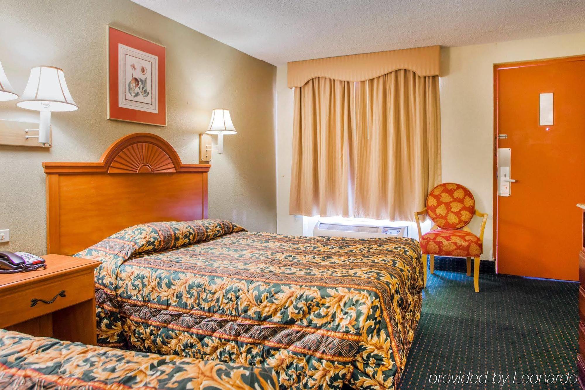 Rodeway Inn Mount Laurel Hwy 73 Exterior photo